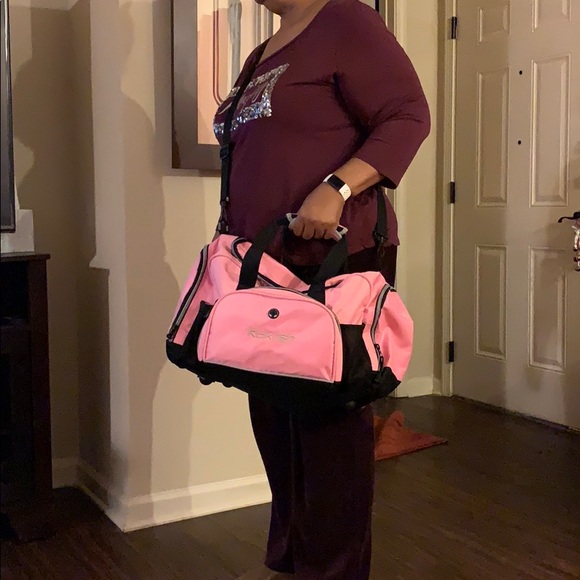 Super Large Gym duffle Bag / Weekender getaway - Picture 3 of 6